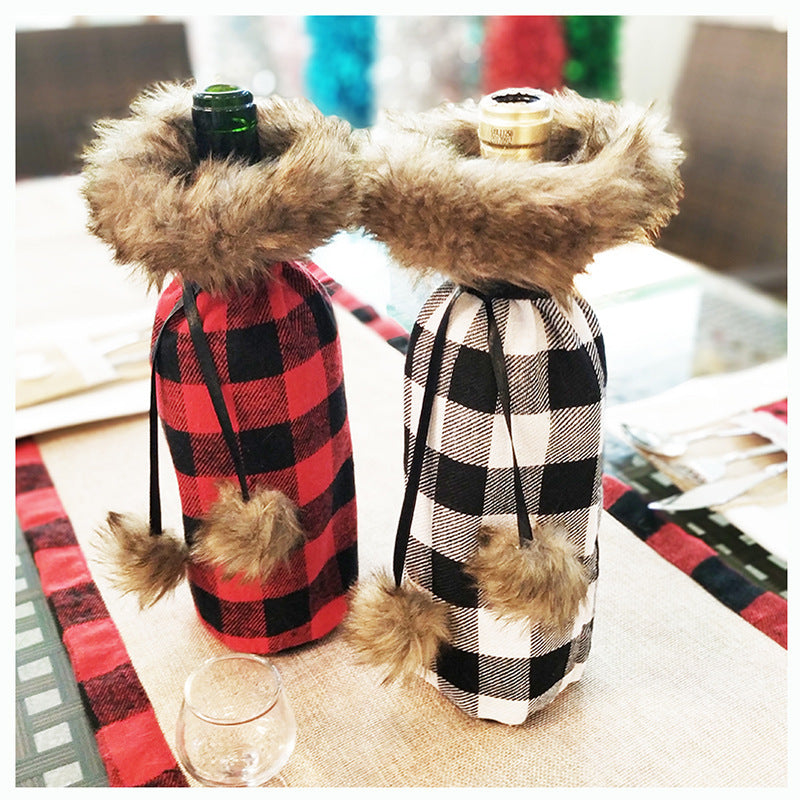 Christmas Themed Wine Bottle Cover - Plaid